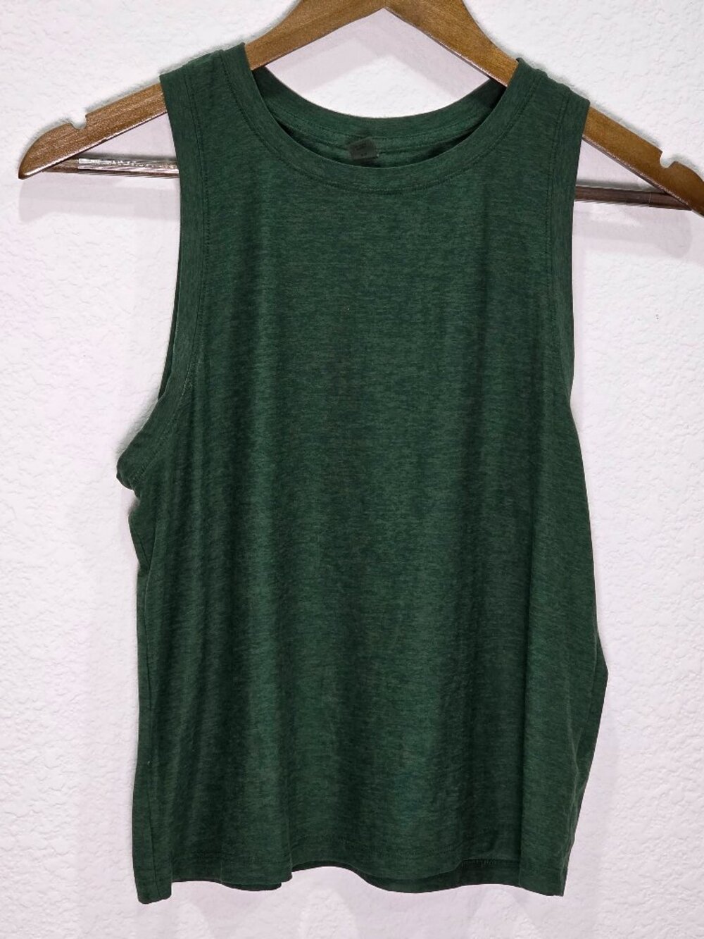Beyond Yoga Heathered Forest Green Muscle Tank Top Cropped Size XS